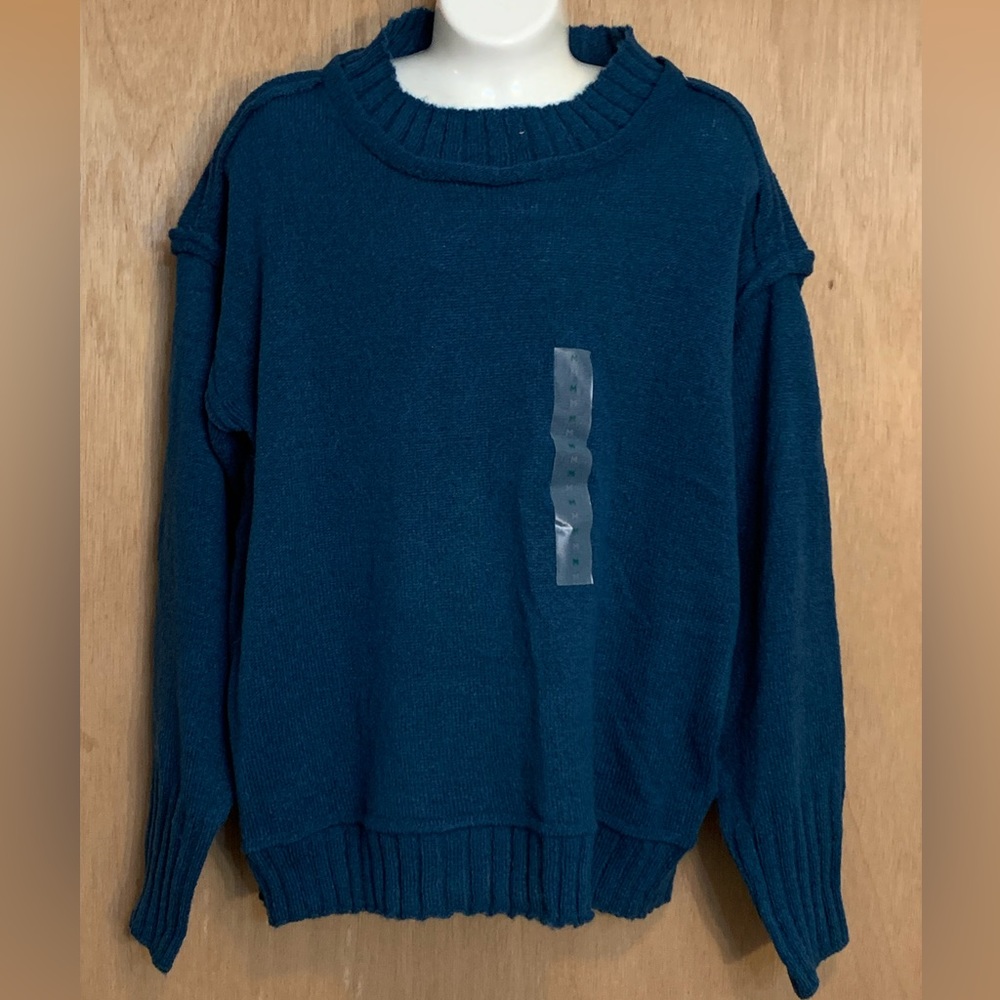Teal dip women’s med sweater